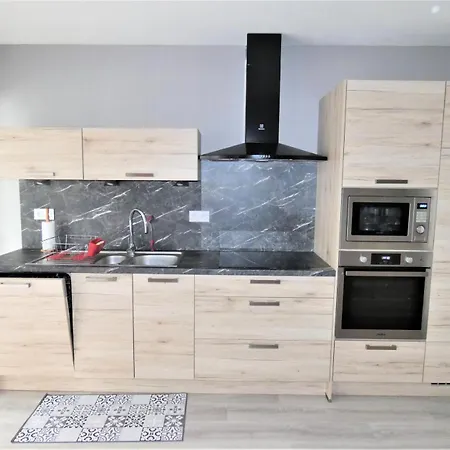 Résidence L'elvire - Très Fonctionnel Dans Quartier Animé ! Mae-6604 Aix-les-Bains